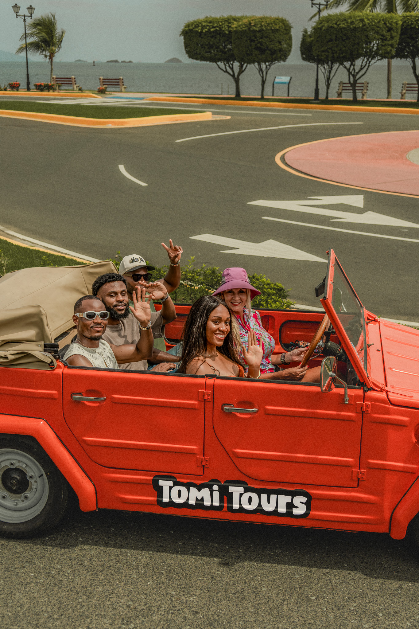 VW Safari tour in Panama City with Tomi Tours